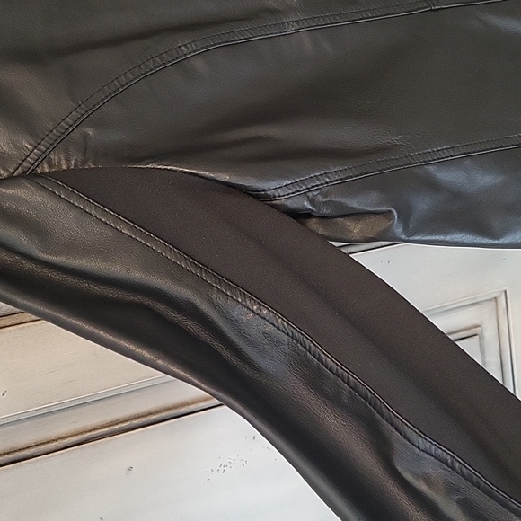 Donna Karan Leather mixed media Jacket, size M - Picture 4 of 5